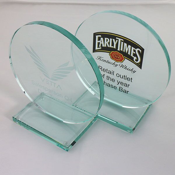 15 x 10cm Jade Glass Circle Award - Engraved - Image 5