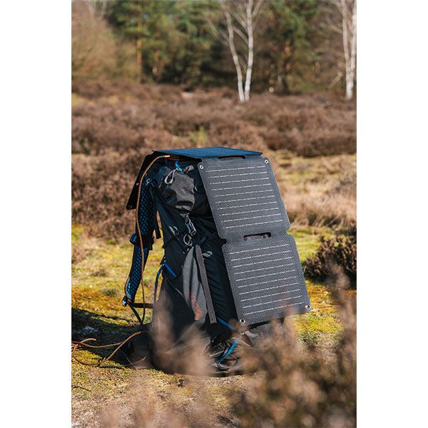 Xtorm Solar Booster 28W Foldable Solar Panel - Image 3